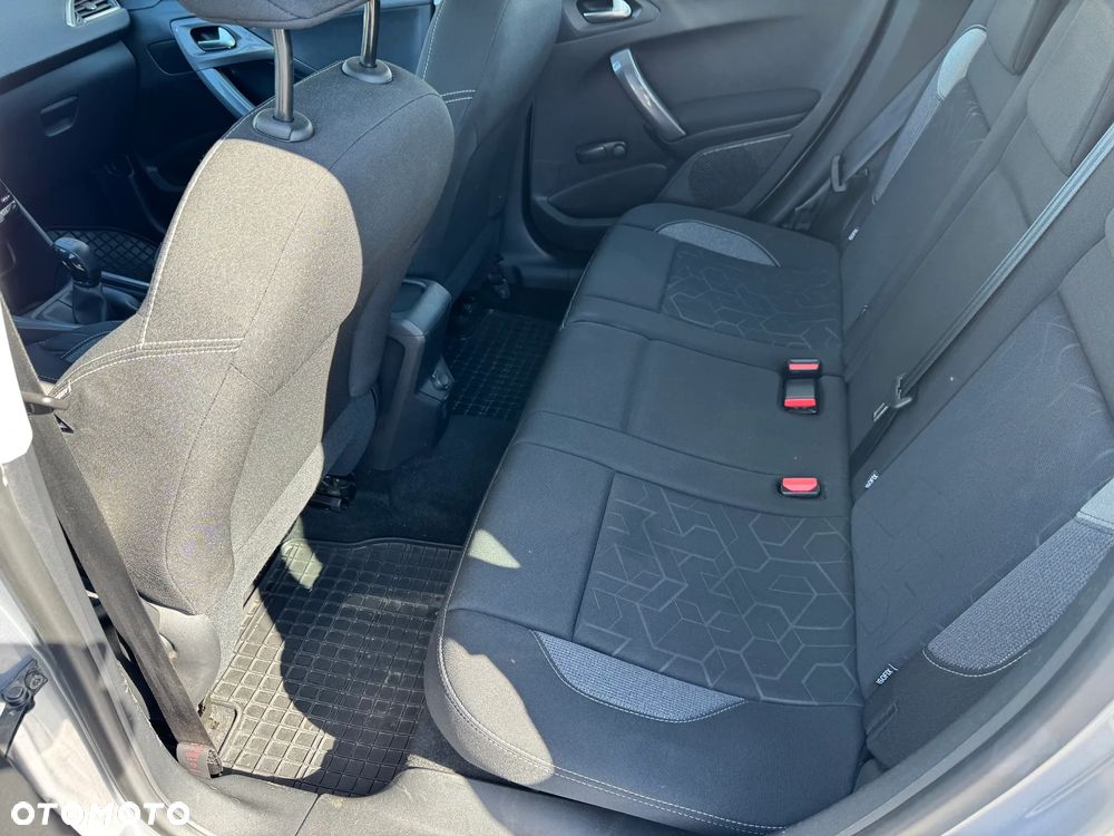 Peugeot 2008 1.2 Pure Tech Active - 7