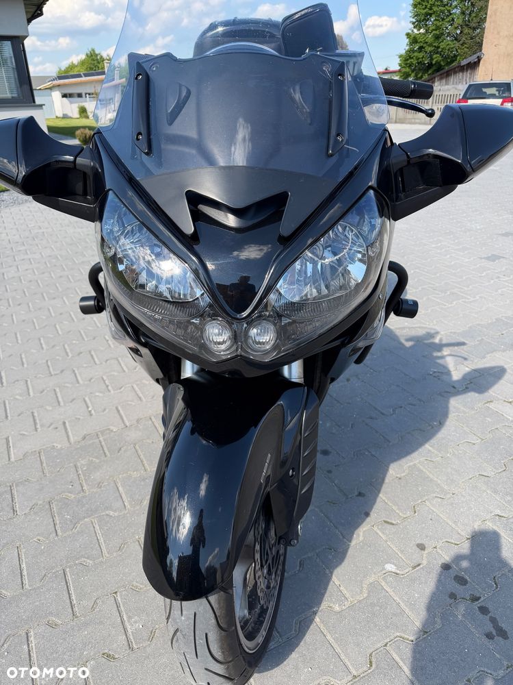 Kawasaki GTR - 3