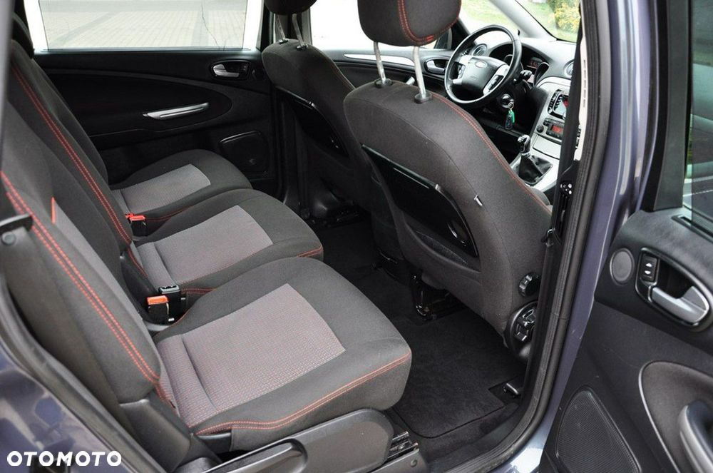 Ford S-Max - 26