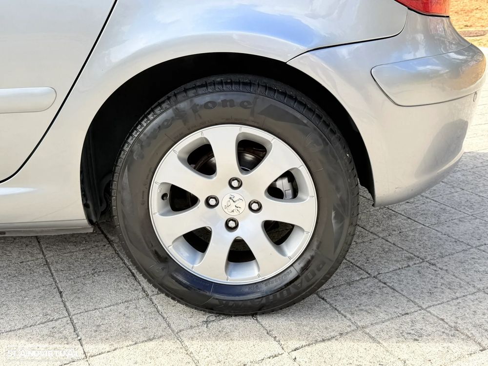 Peugeot 307 1.4 HDi Premium - 34