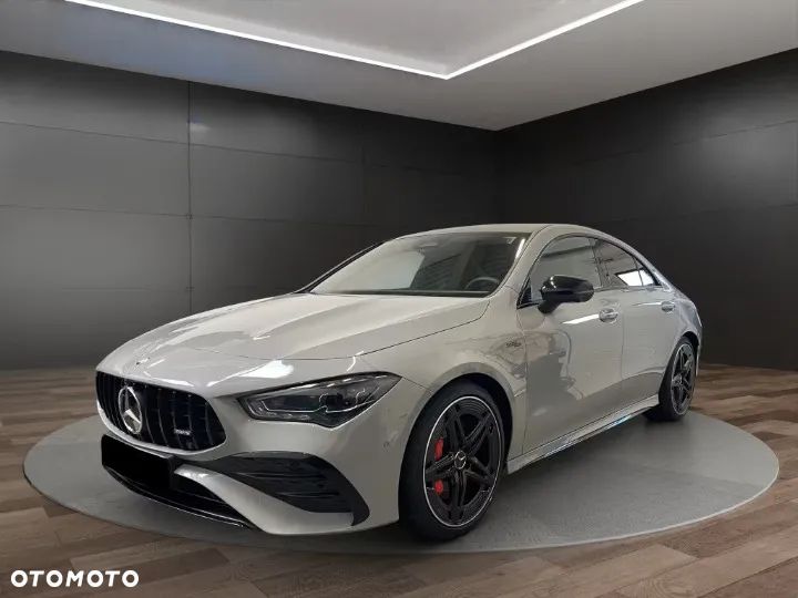 Mercedes-Benz CLA - 1