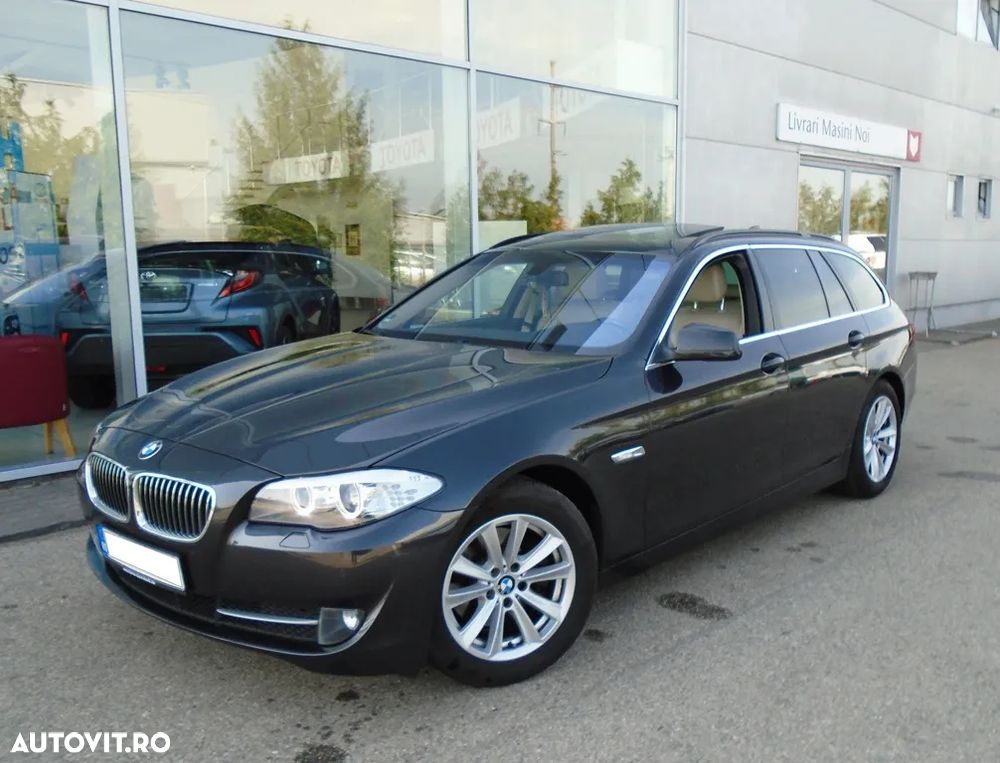 BMW Seria 5 520d Touring Aut. Modern Line - 6