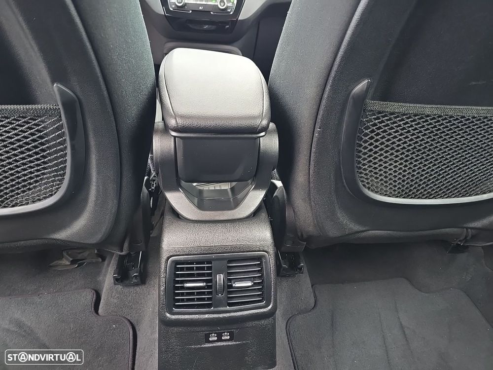 BMW X1 16 d sDrive Advantage Auto - 37
