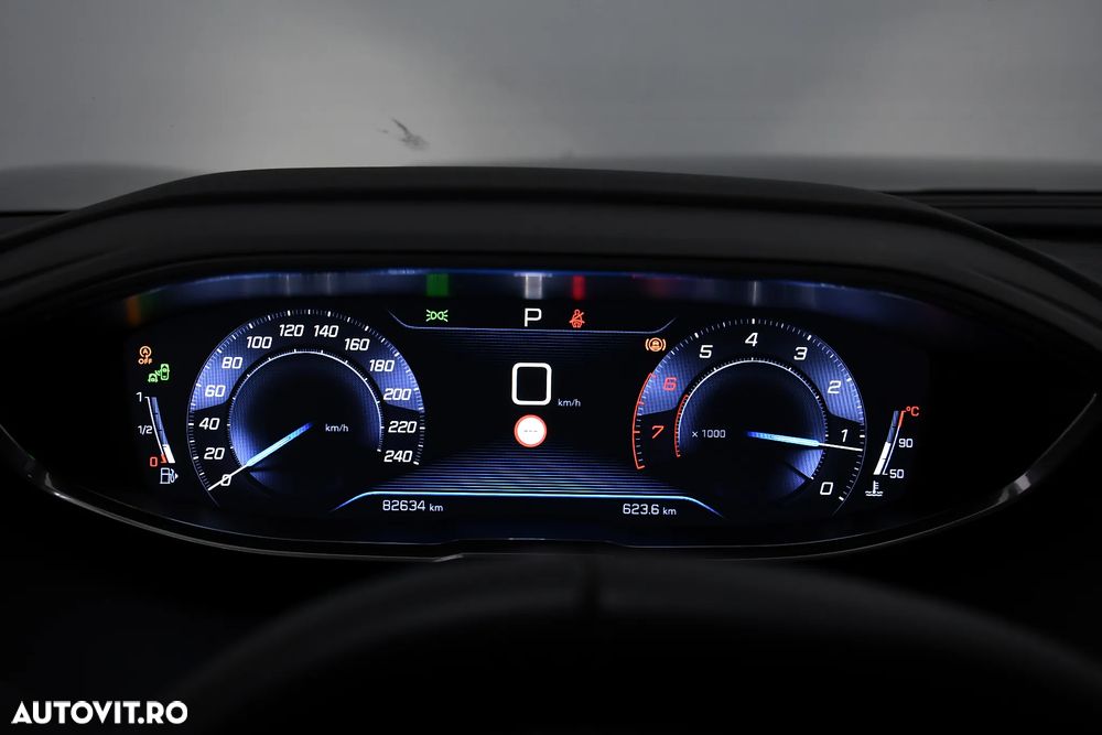 Peugeot 3008 1.2 PureTech Turbo S&S EAT6 Allure - 39