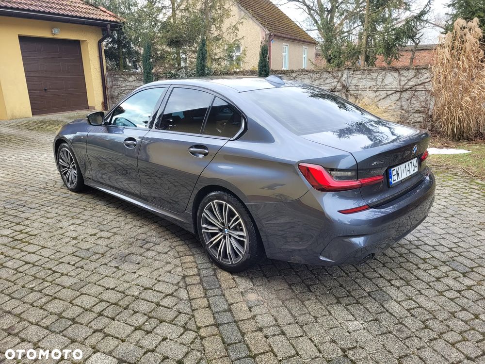 BMW Seria 3 330i xDrive M Sport sport - 3