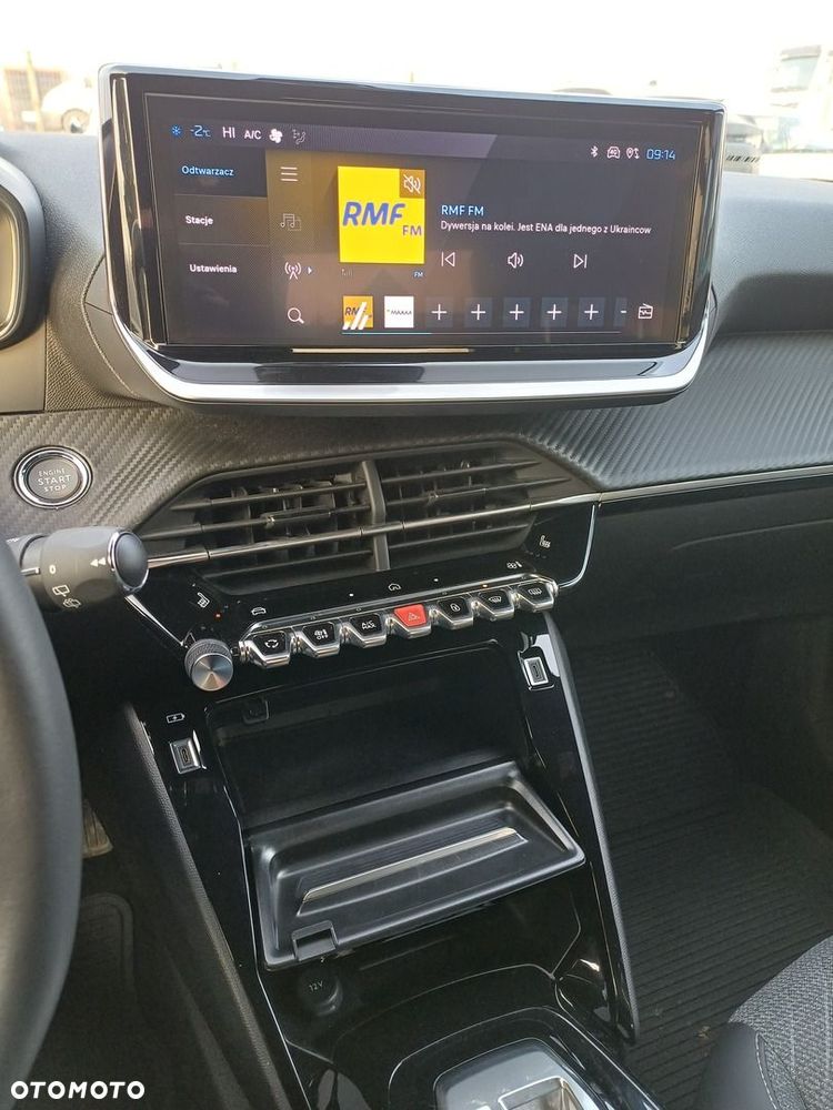 Peugeot 2008 PureTech 130 Allure S&S EAT8 - 16