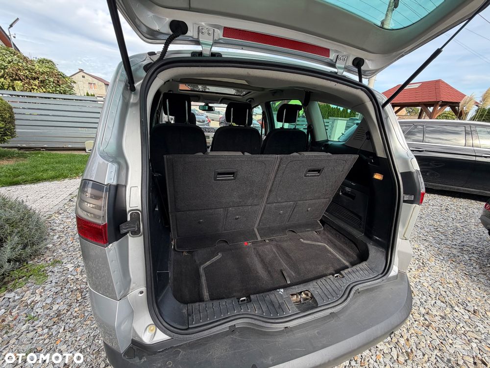 Ford S-Max - 8