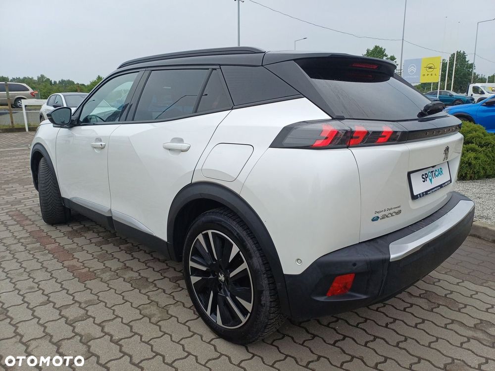 Peugeot 2008 - 4
