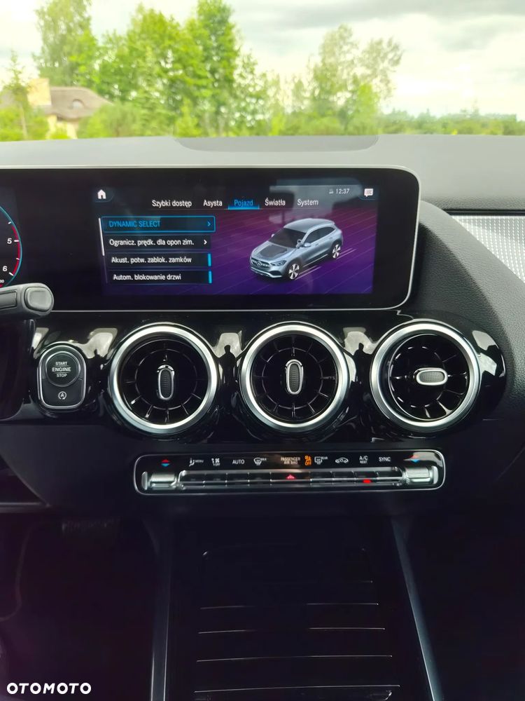 Mercedes-Benz GLA 220 d 4-Matic - 17