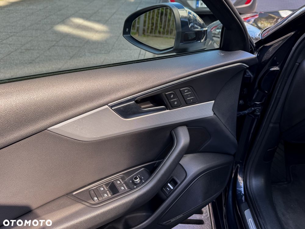 Audi A4 Limousine - 13