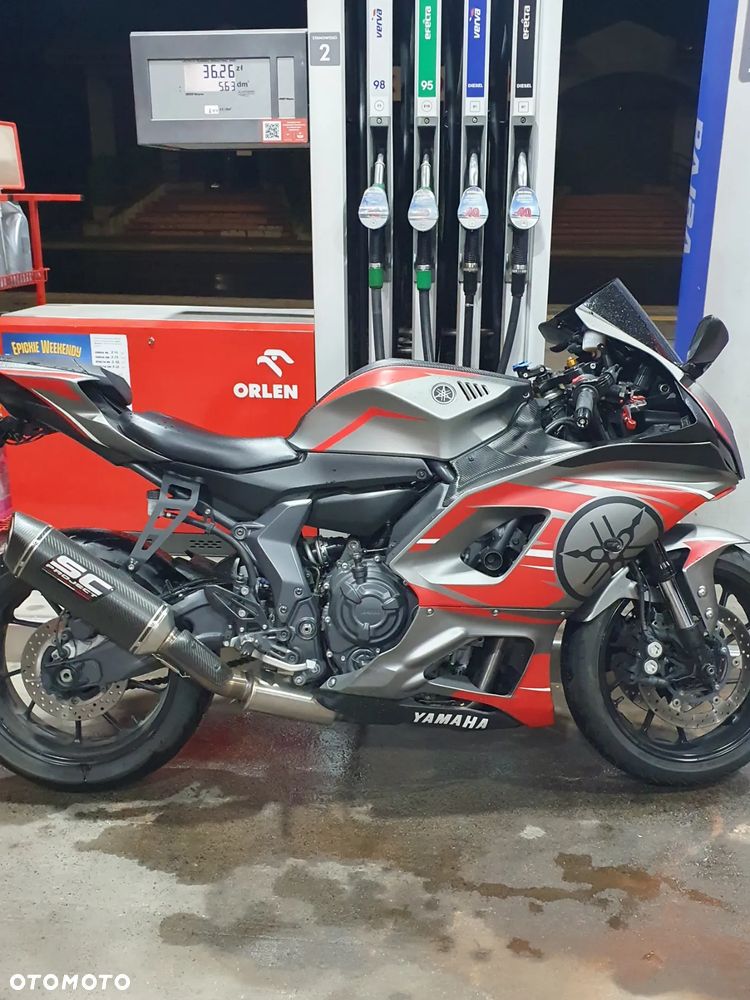 Yamaha R7 - 2