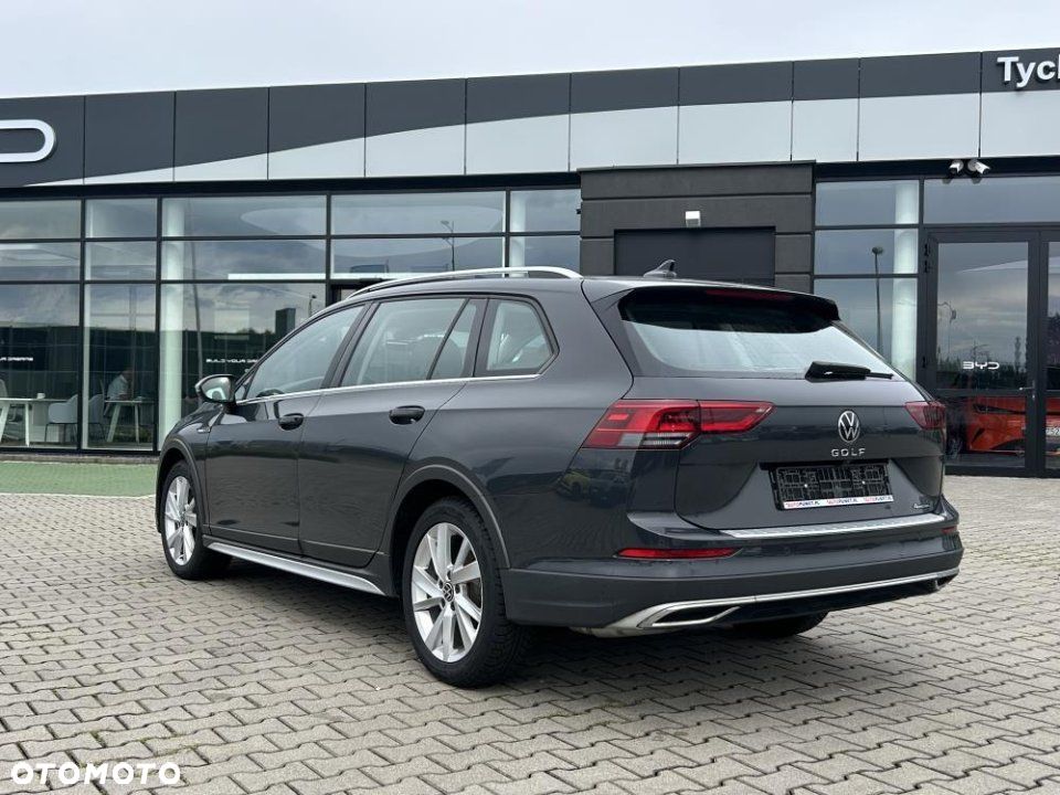 Volkswagen Golf - 18