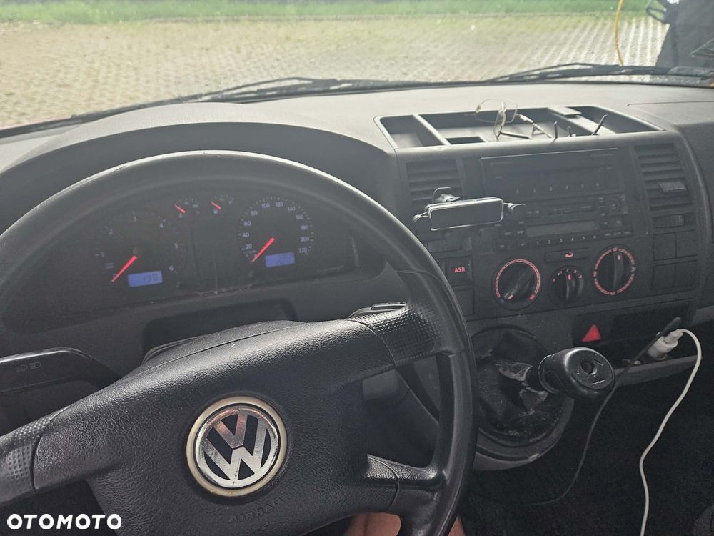 Volkswagen Transporter - 8