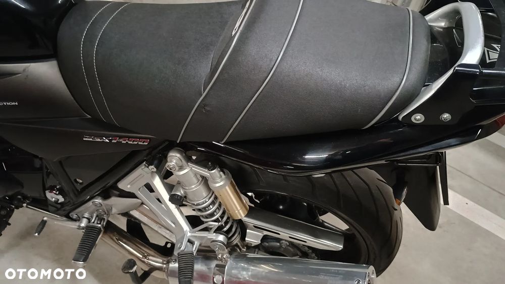 Suzuki GSX - 4