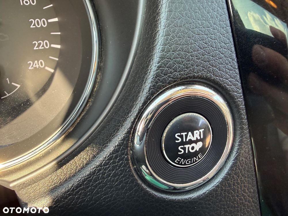 Nissan Qashqai 1.6 dCi DPF tekna - 27