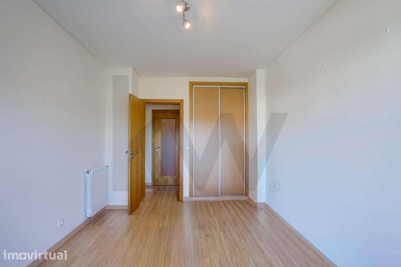 Apartamento T3 com estacionamento - Grande imagem: 5/24