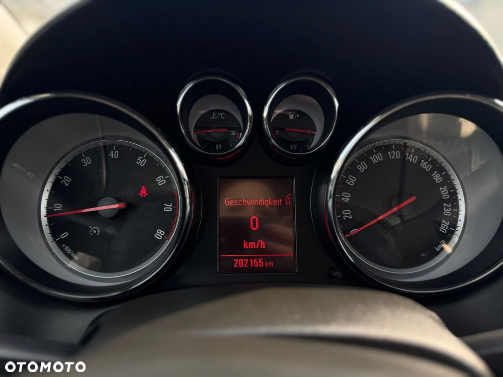 Opel Astra 1.4 T Cosmo - 32