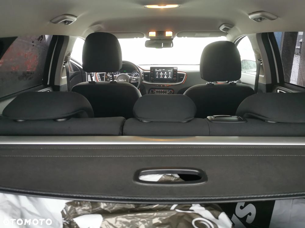 Kia Ceed 1.5 T-GDI M - 13