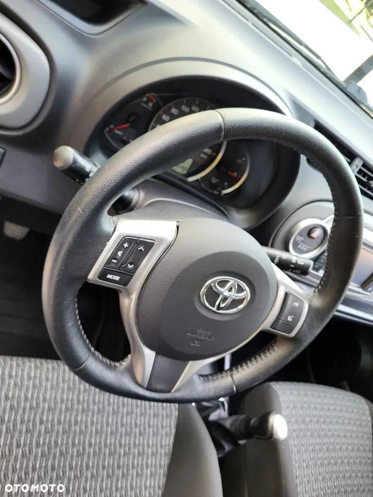 Toyota Yaris 1.0 Life - 12