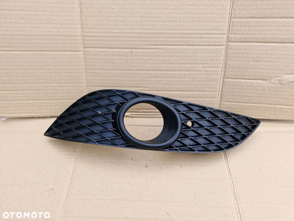 Halogen prawy lewy kratka zderzaka Opel Astra H III LIFT - 5