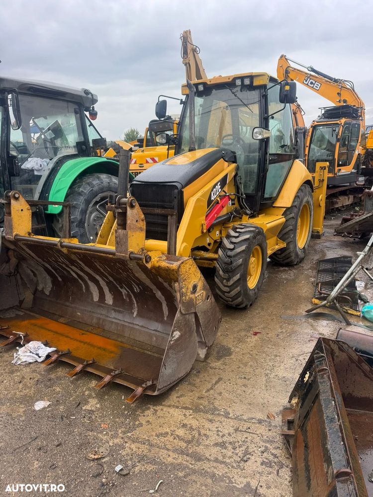 Caterpillar CAT 422 E Buldoexcavator - 1