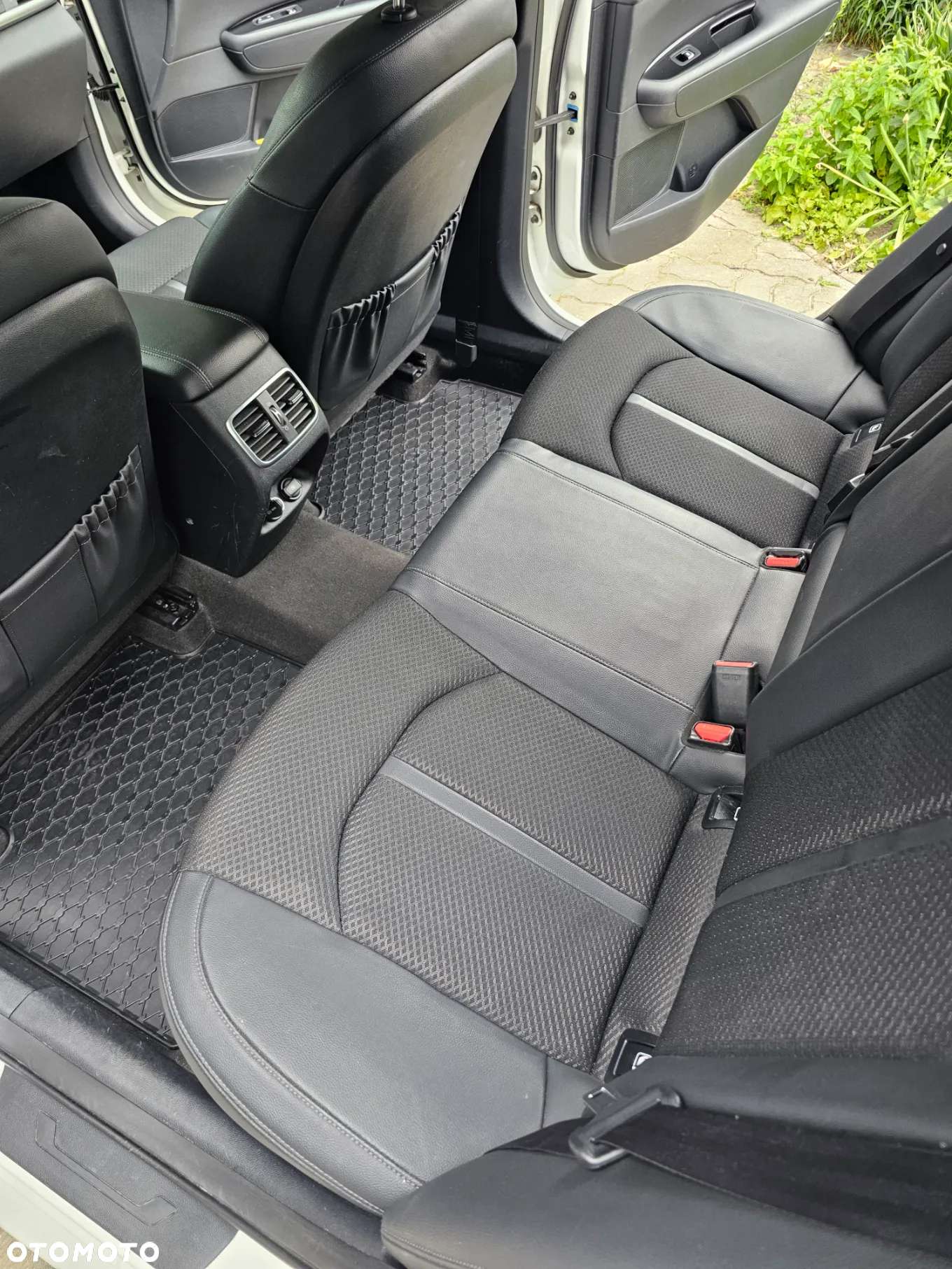 Kia Optima 2.0 L - 8