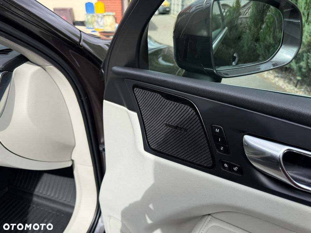 Volvo XC 60 B5 B AWD Geartronic Inscription - 19