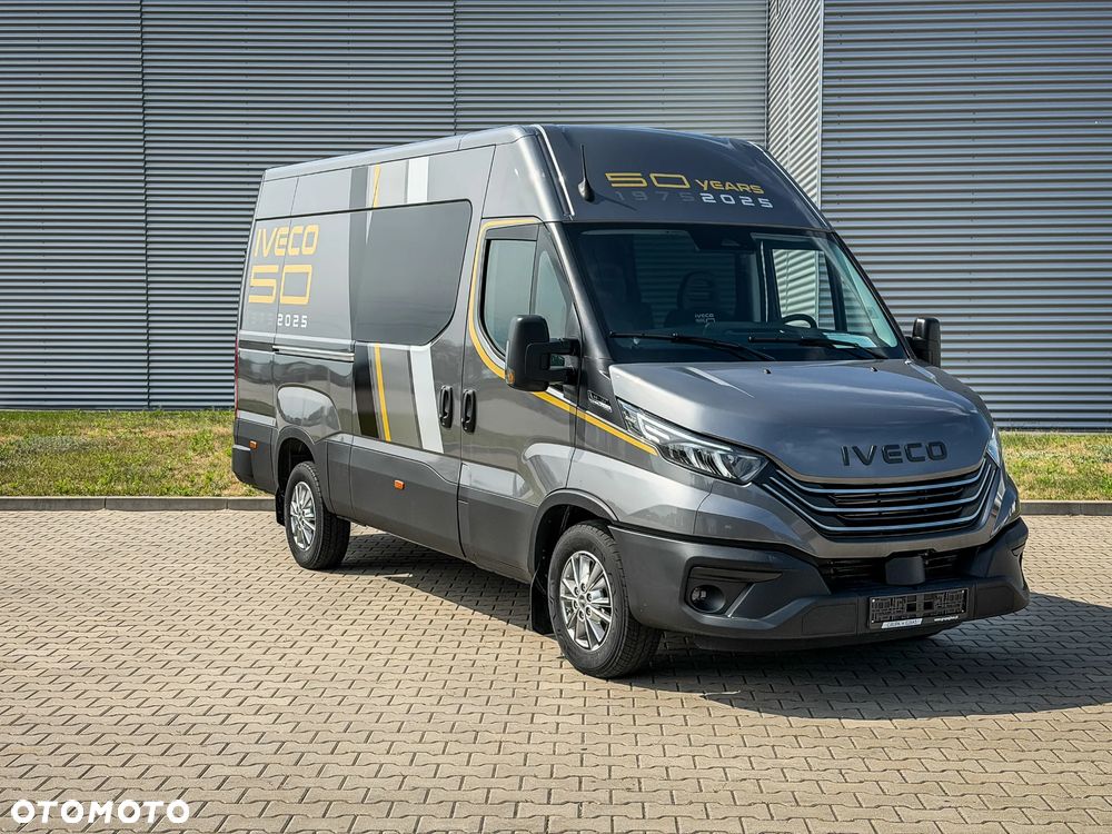 Iveco Daily 35S16A8 V - Furgon Brygadowy 7 osobowy 50 Lecie IVECO od ręki - 6