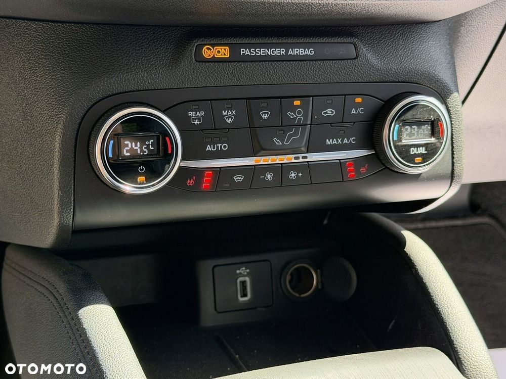 Ford Focus - 8