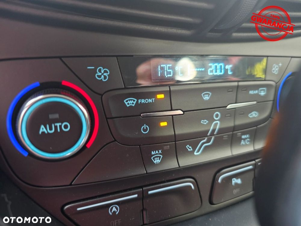 Ford Grand C-MAX - 23