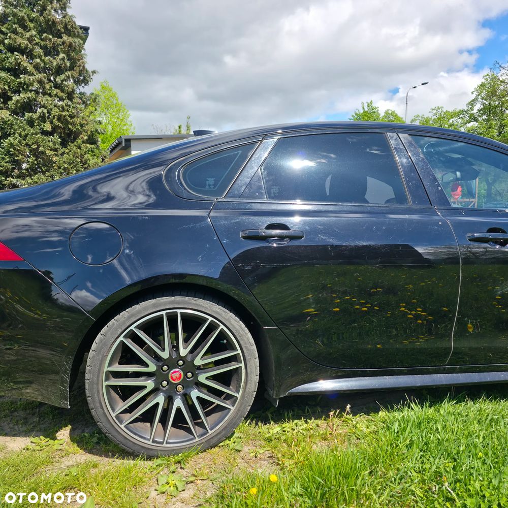 Jaguar XF 35t AWD R-Sport - 16