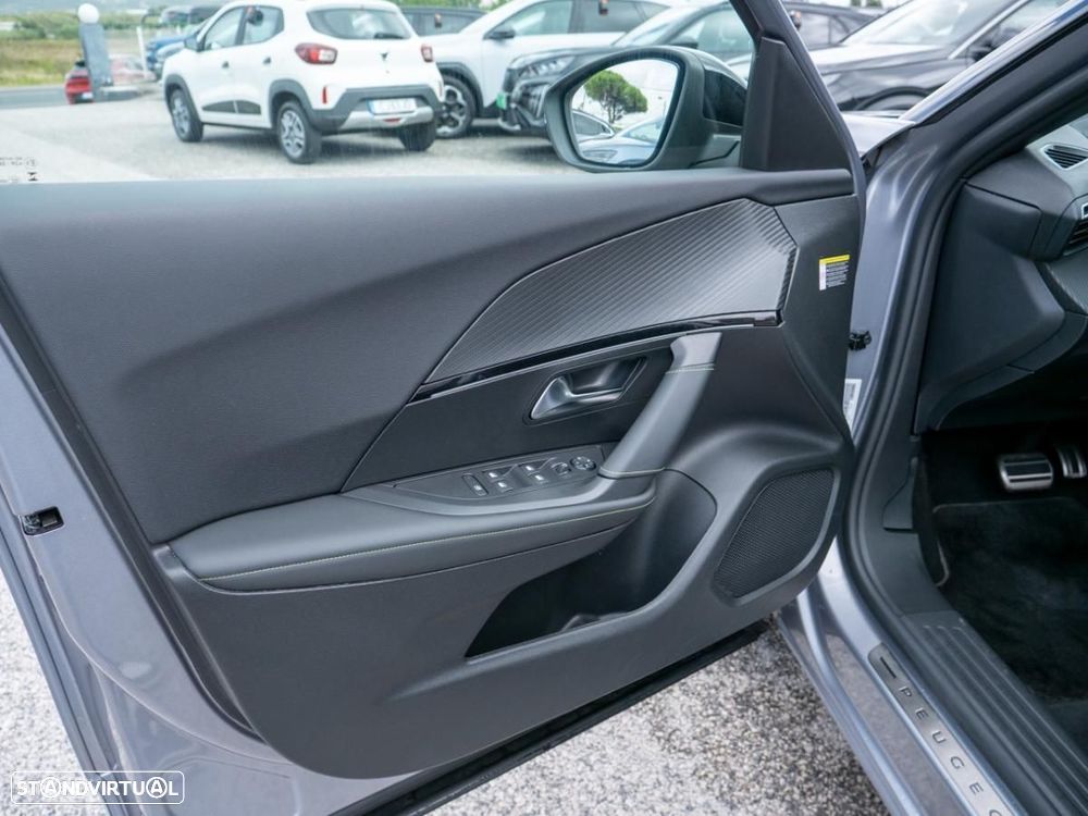 Peugeot e-2008 50 kWh GT - 22
