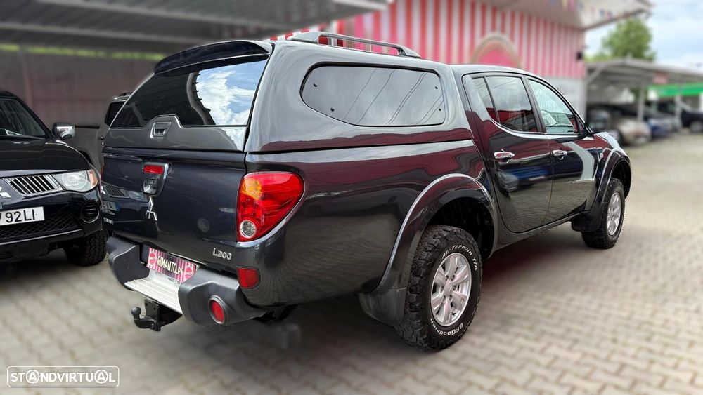 Mitsubishi L200 2.5 DI-D CD Invite CC 4WD - 18