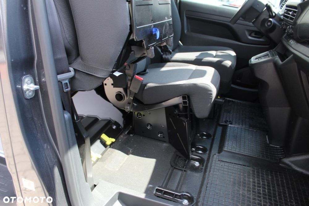 Opel Vivaro - 18