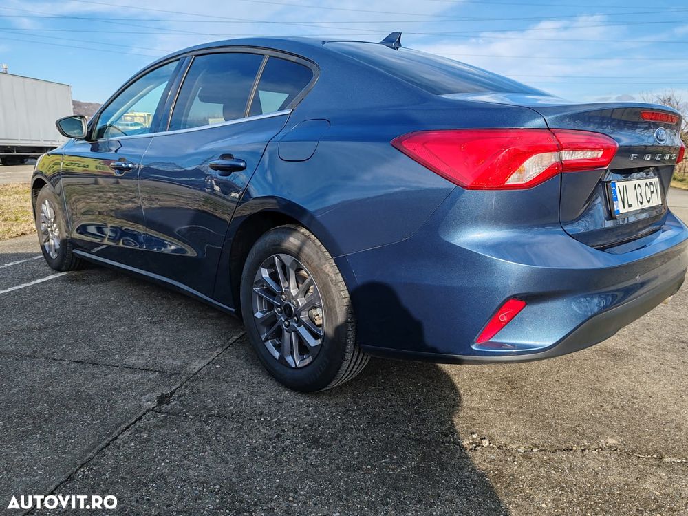 Ford Focus 1.5 EcoBlue 8AT Titanium - 8