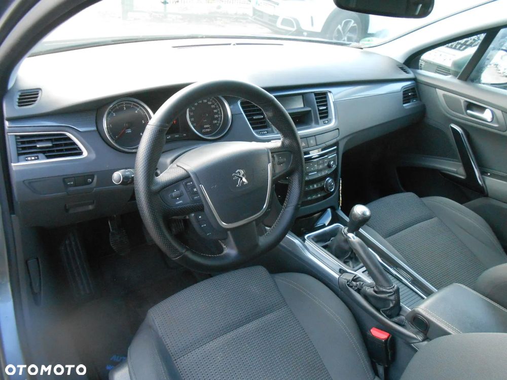 Peugeot 508 HDi FAP 140 Active - 12
