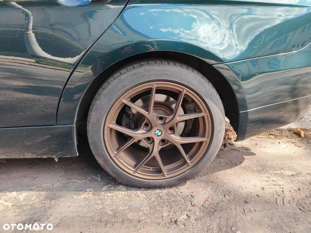 BMW Seria 3 325i - 13