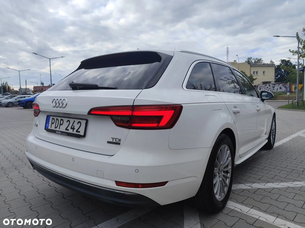 Audi A4 Avant 2.0 TDI Quattro S tronic - 13