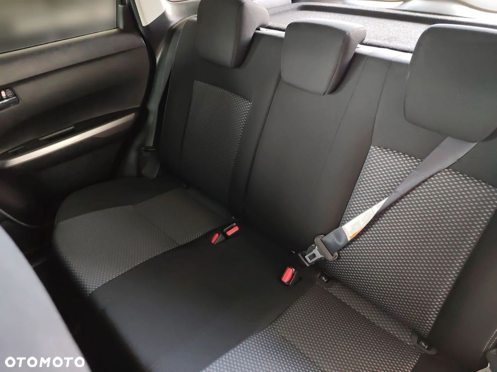 Suzuki Vitara 1.4 Boosterjet SHVS Premium 4WD - 17