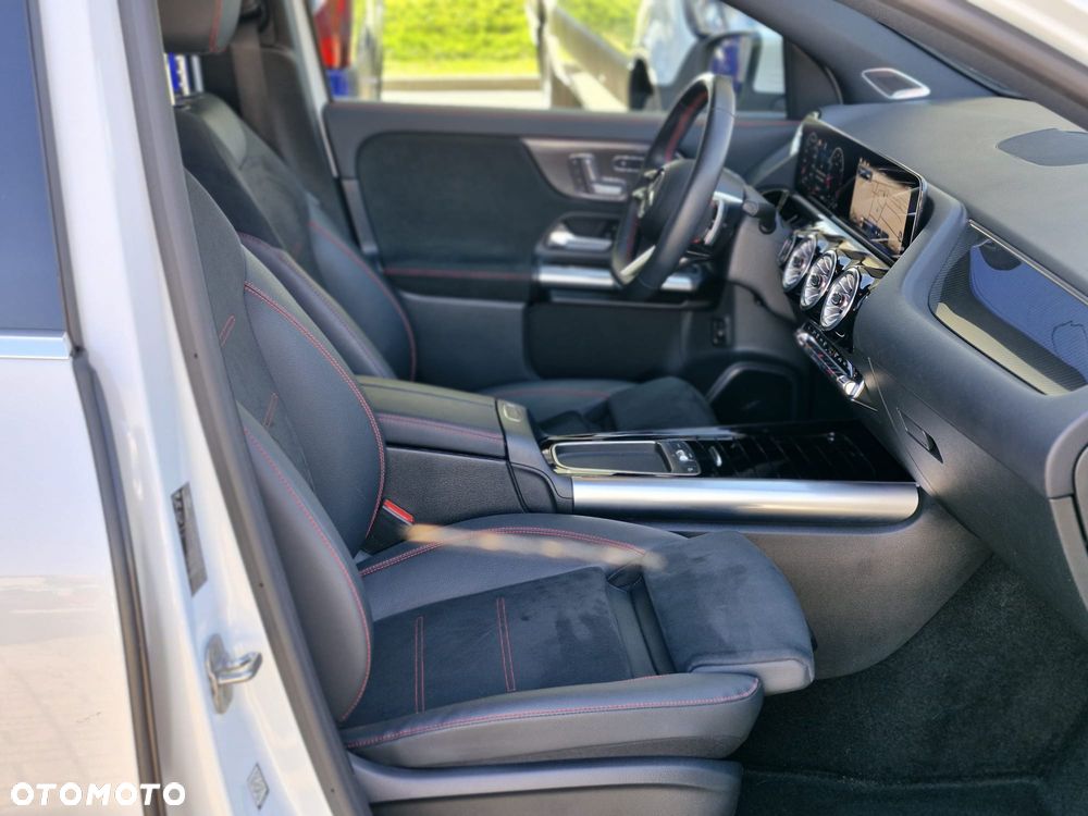 Mercedes-Benz GLA 200 mHEV AMG Line 7G-DCT - 20