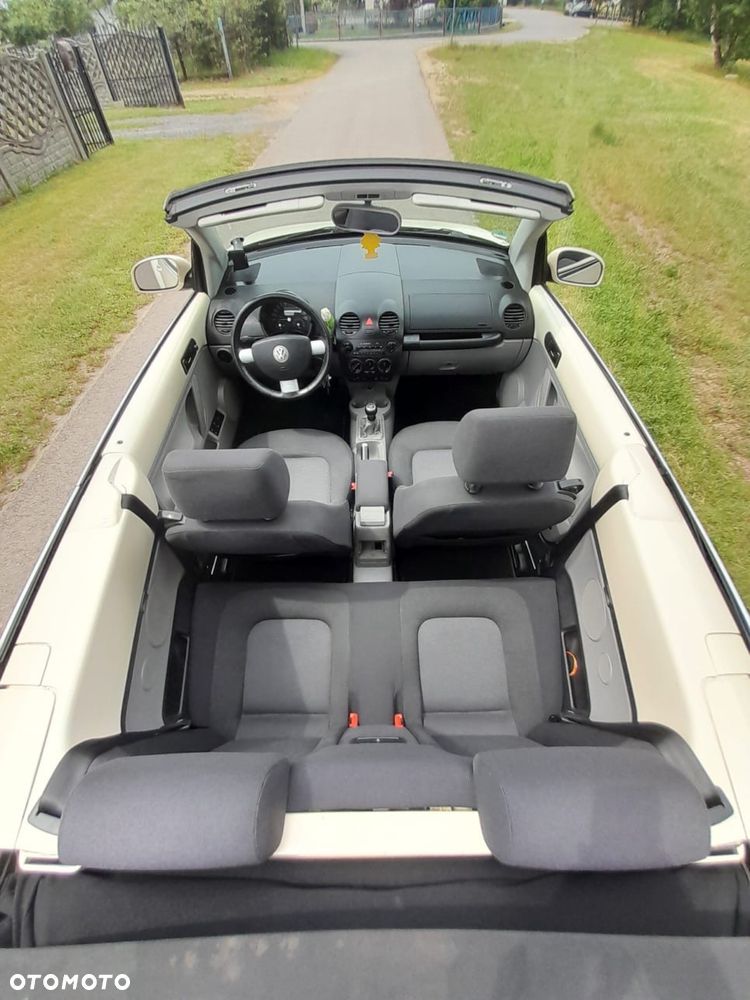 Volkswagen New Beetle - 6
