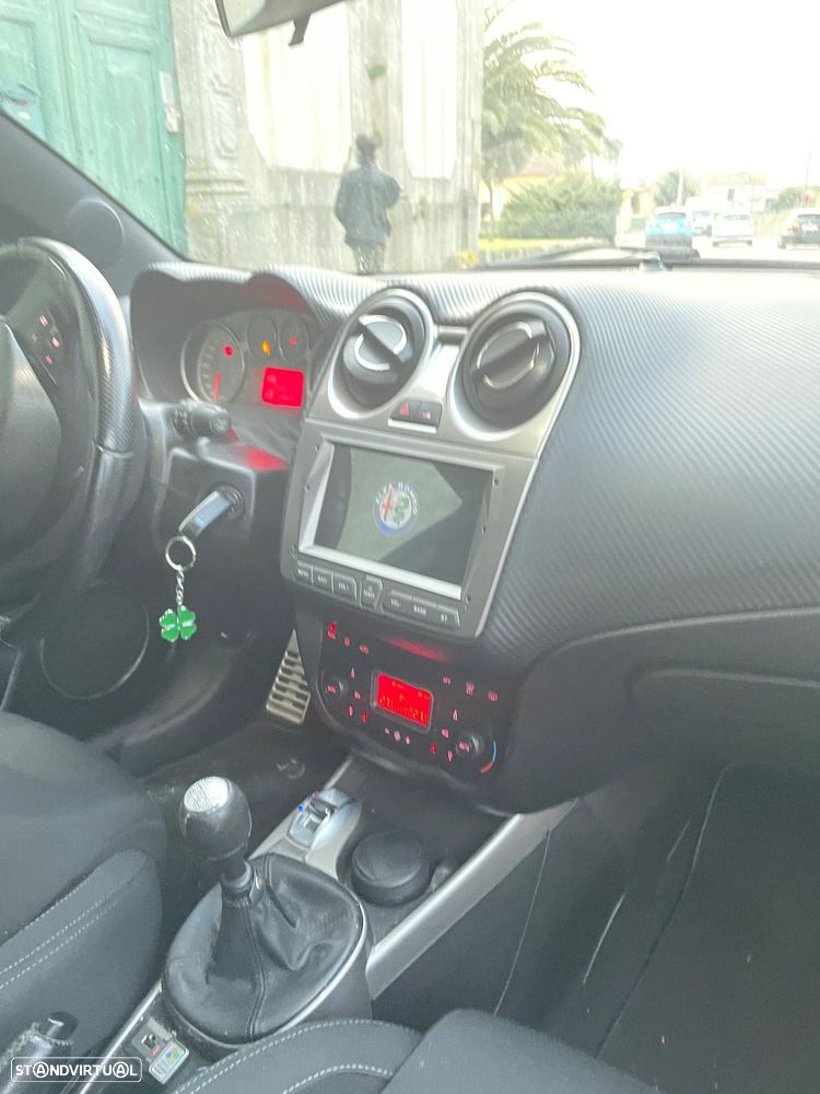 Alfa Romeo MiTo 1.4 T MultiAir Quadrifoglio Verde - 7