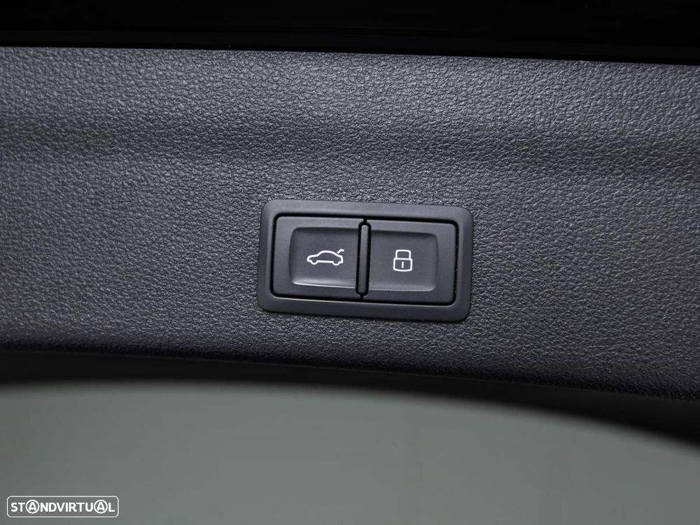 Audi A6 Avant 55 TFSI e quattro S tronic S line - 14