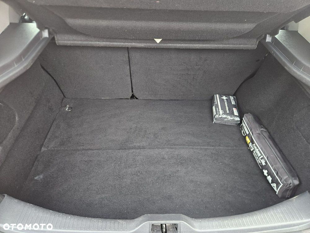 Renault Megane 1.6 16V 110 LIMITED - 31