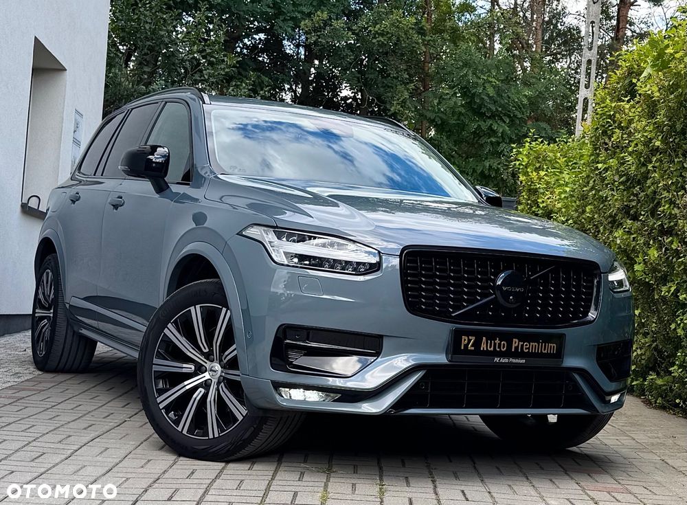 Volvo XC 90 B5 D AWD Plus Dark - 2