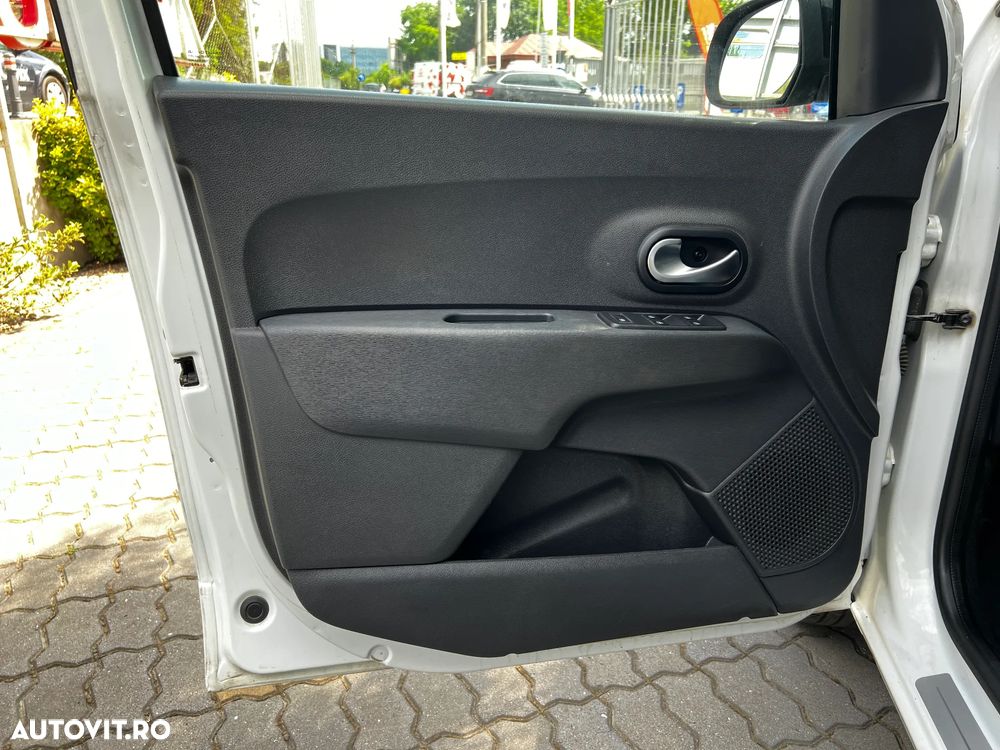 Dacia Lodgy 1.5 Blue dCi Laureate - 27