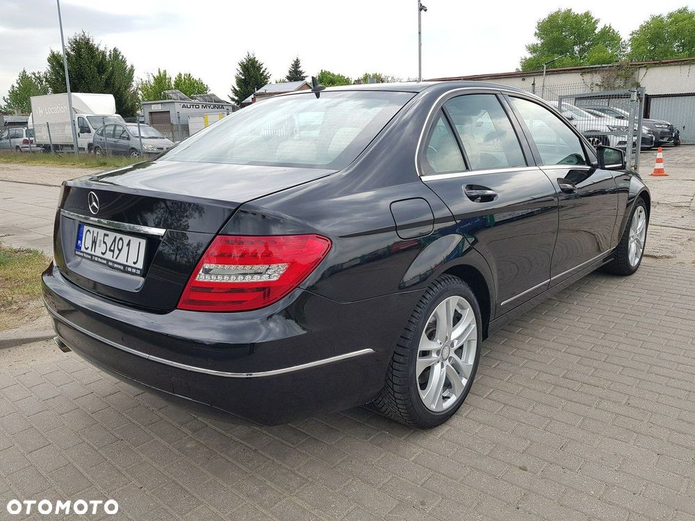 Mercedes-Benz Klasa C 250 CGI Automatik BlueEFFICIENCY Avantgarde - 5