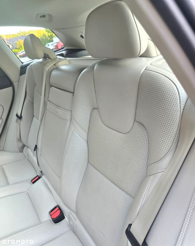 Volvo XC 60 T5 AWD Inscription - 20
