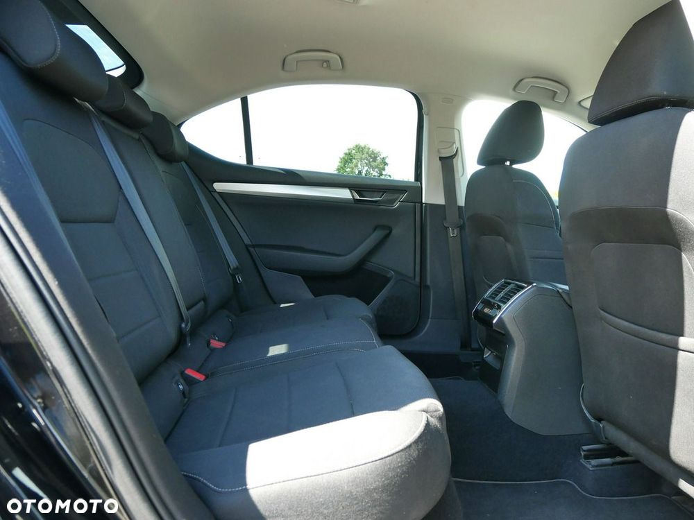 Skoda Superb 1.8 TSI DSG Ambition - 27