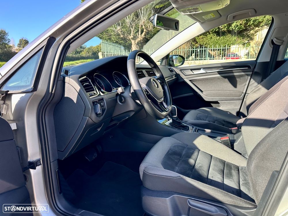 VW Golf 1.6 TDi Highline DSG - 18